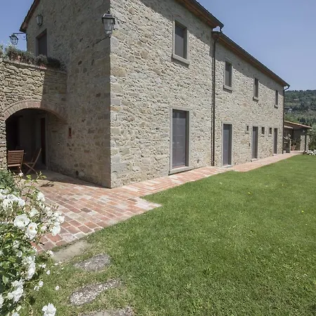 Maesta Del Sasso فيلة *
