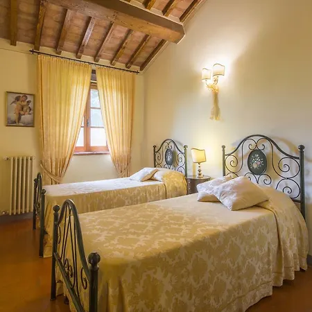 Maesta Del Sasso فيلة